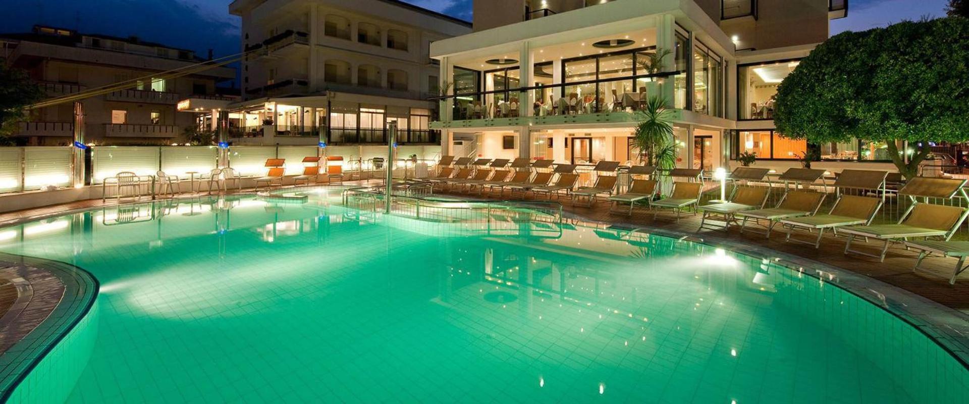 Hotel 2000 Riccione Exterior photo