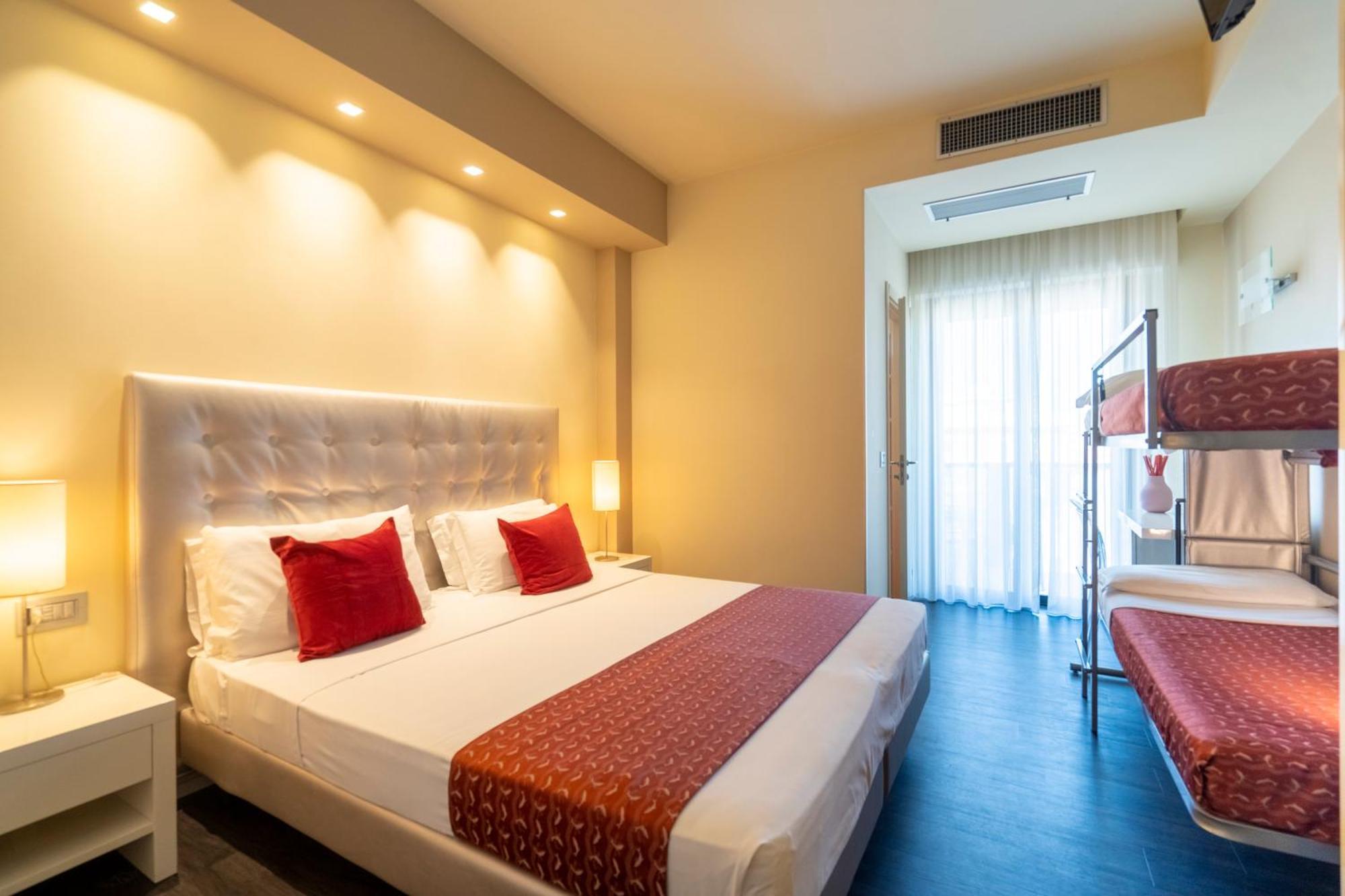 Hotel 2000 Riccione Exterior photo
